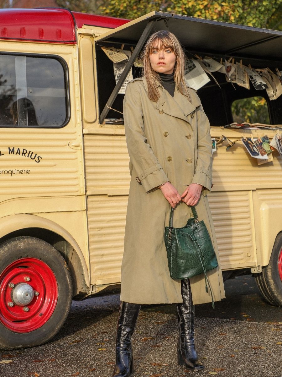 green-leather-bucket-bag-capucine-1960-paul-marius-campaign-picture-w39-l-dg