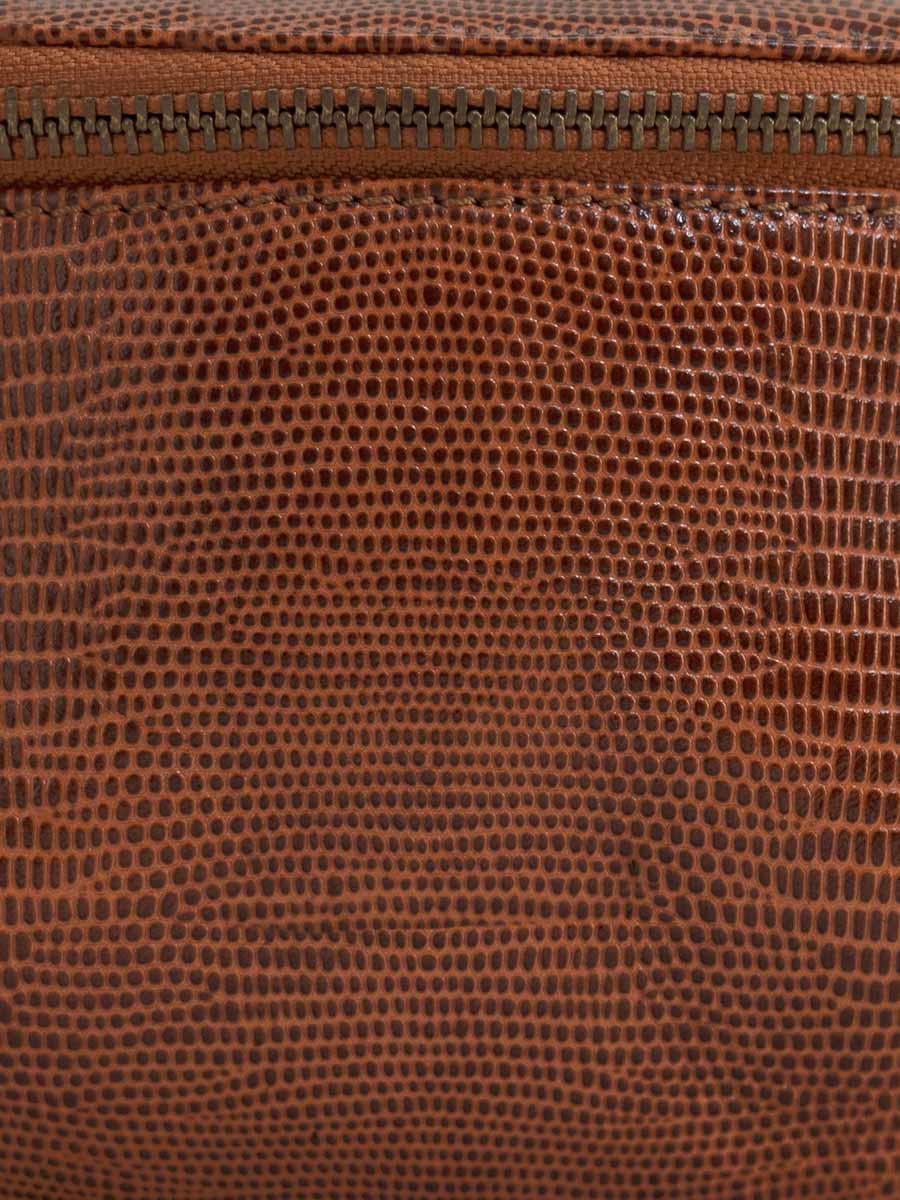 brown-leather-fanny-pack-labanane-xs-1960-paul-marius-focus-material-picture-m503xs-l-l