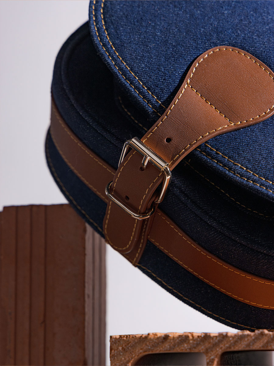 blue-jean-shoulder-bag-lebohemien-denim-brut-ambient-view-m44-dblu-denim