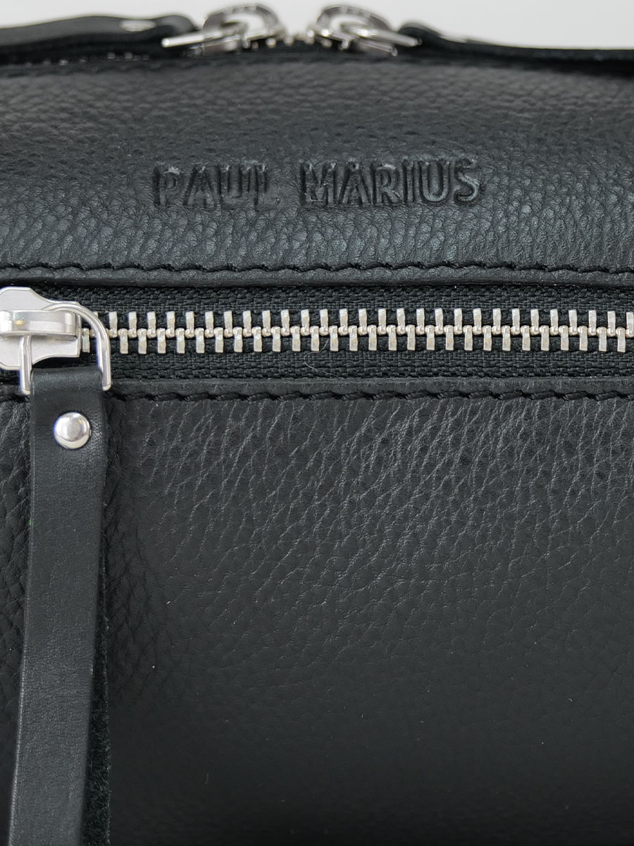 blakc-leather-shoulder-bag-women-close-up-picture-charlie-black-paul-marius-3760125358178