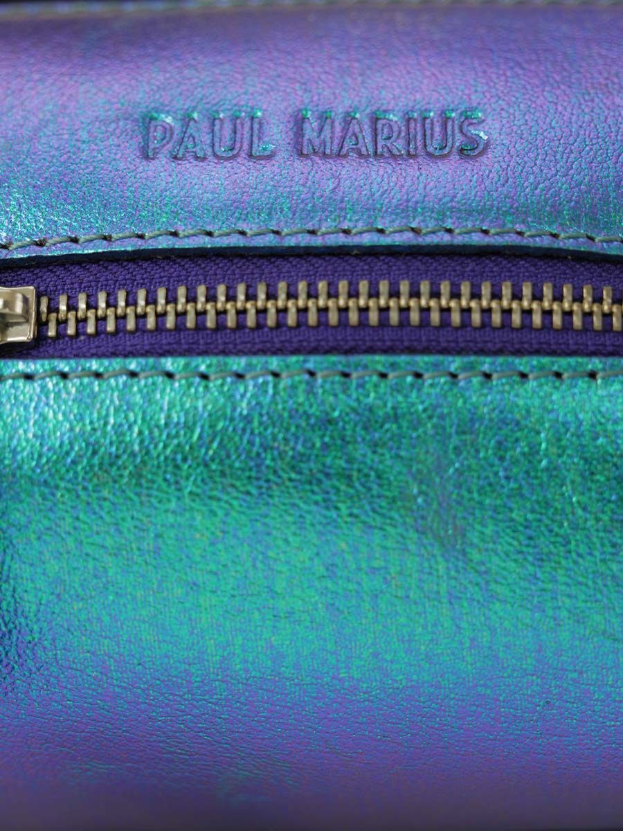 beetle-leather-shoulder-bag-women-close-up-picture-charlie-beetle-paul-marius-3760125358239