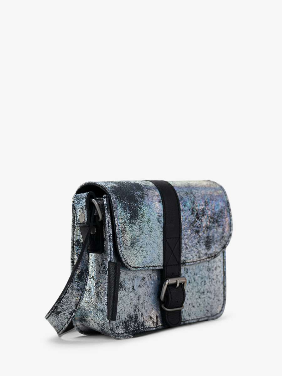 holographic-leather-shoulderbag-lessentiel-galaxy-paul-marius-side-view-picture-m21-gal