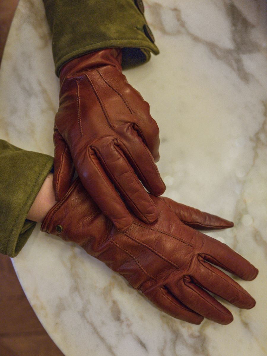 light-brown-leather-gloves-light-brown-paul-marius-front-view-picture