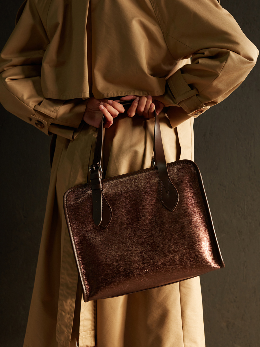 copper-leather-handbag-lecabas-women-ambient-view-w81m-c