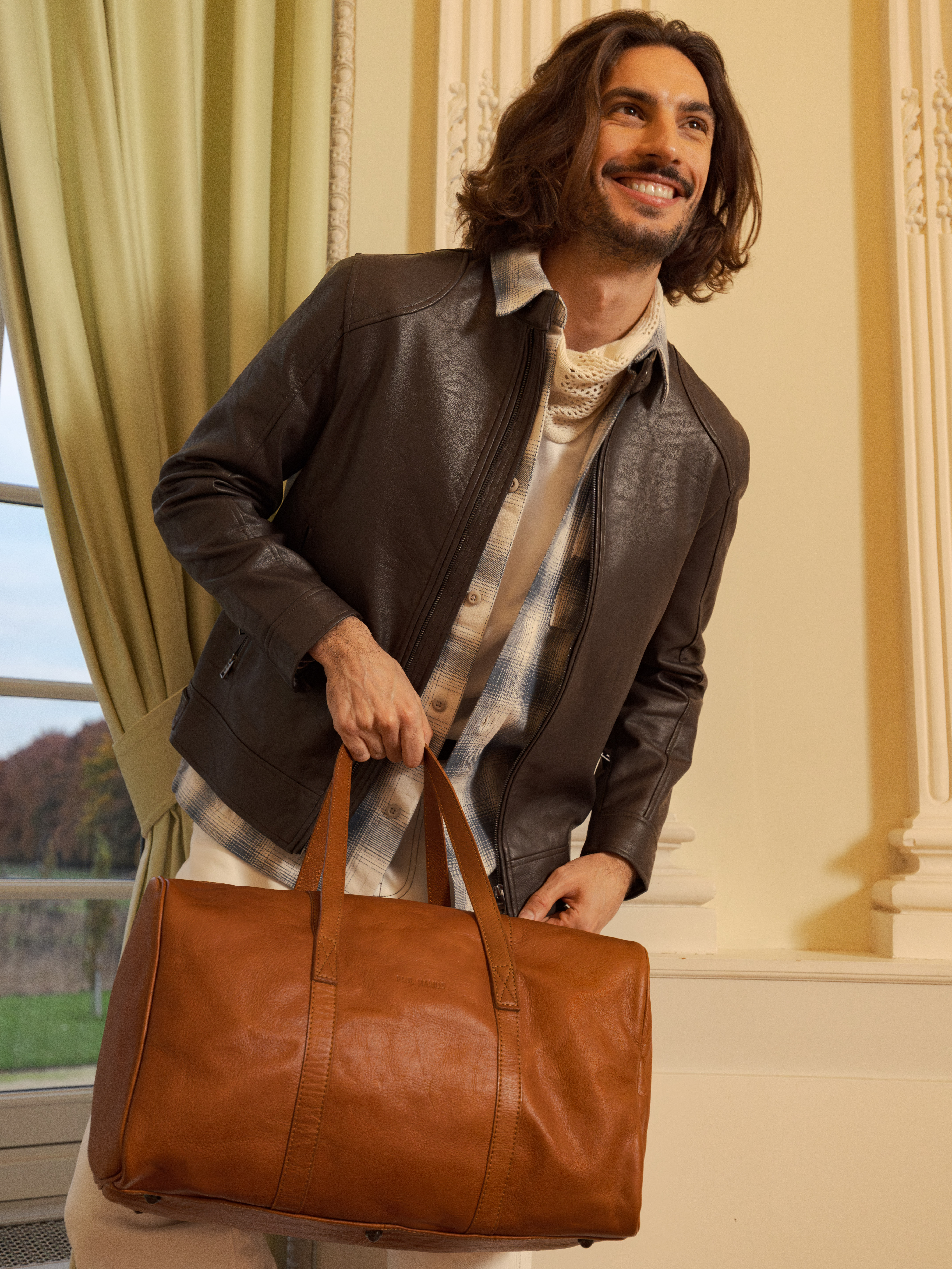 leather-travel-bag-plane-brown-front-view-picture-lecabine-light-brown-paul-marius-3760125330112