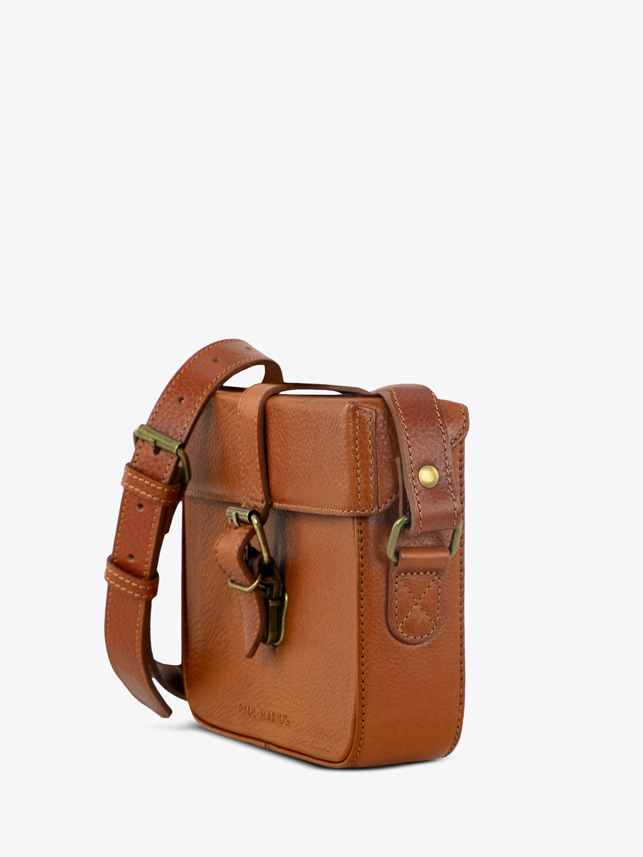 shoulder-bag-lecoquin-oiled-cognac-back-view-m405-ol