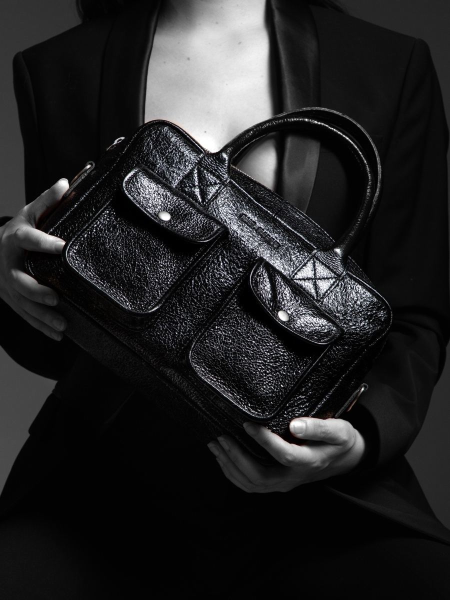 shimmering-black-leather-handbag-ledandy-s-eclipse-paul-marius-front-view-picture-w04s-m-b