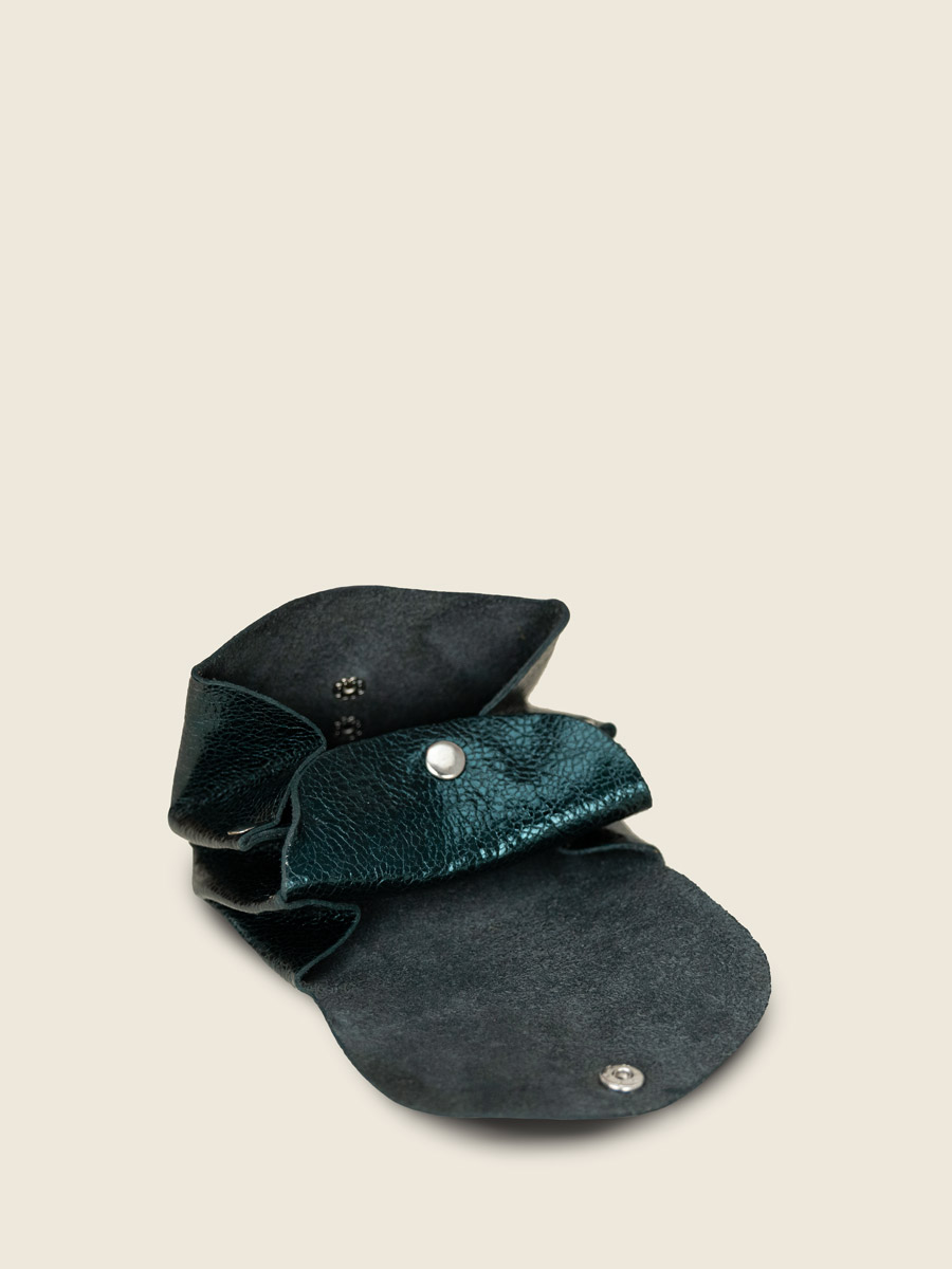 shimmering-green-leather-purse-legustave-minuit-inside-view-clp-m-gr