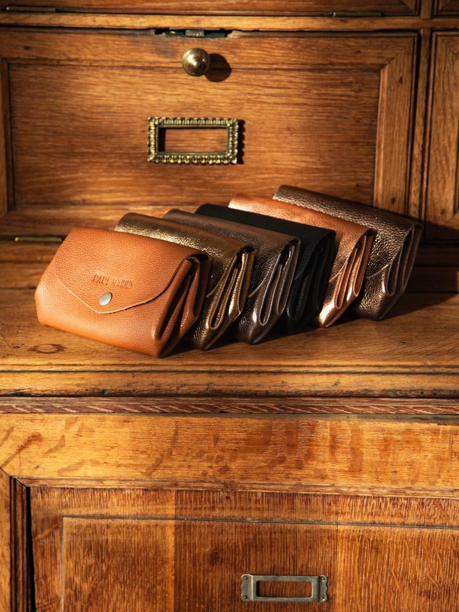 pocket-legustave-m-bronze-focus-material-view-clpm-og