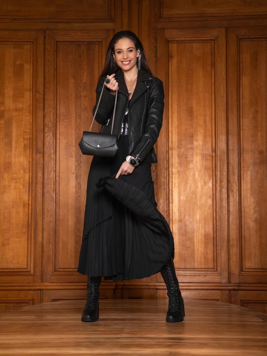 mini-bag-legustave-pochette-black-campaign-view-clpl-b
