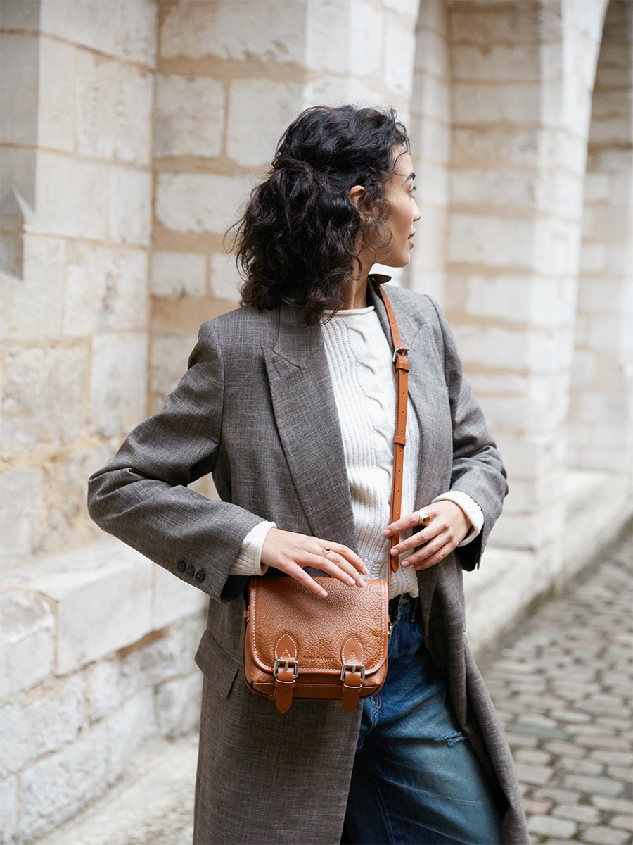 leather-cross-body-bag-loulou-s-natural-focus-material-w78-s-l