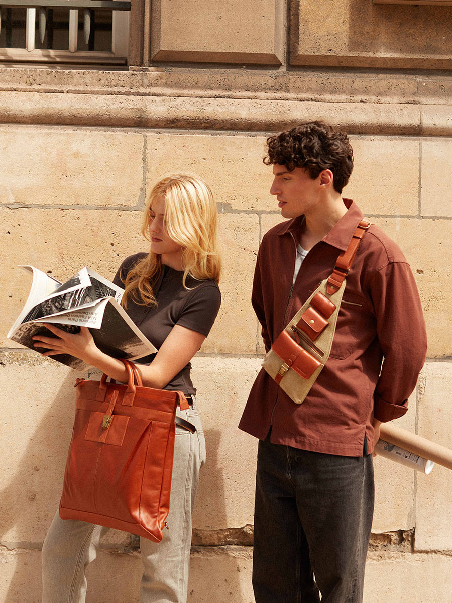brown-green-leather-shoulderbag-holster-cognac-khaki-canvas-focus-material-view-w62-oco-gc