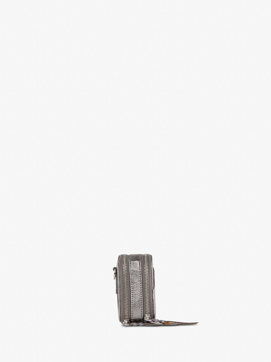 silver-leather-belt-bag-paula-steel-paul-marius-side-view-picture-m66-gm