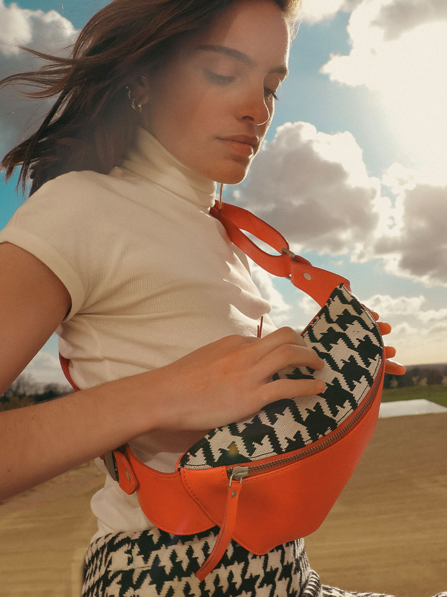 Orange Leather Fanny Pack for Women LaBanane Allure Orange PAUL MARIUS