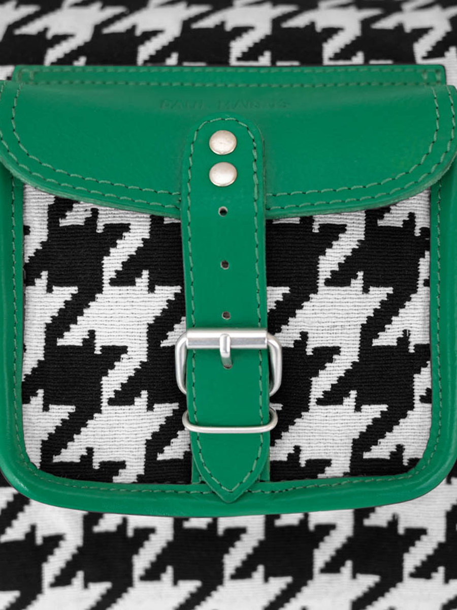 green-leather-travel-bag-levoyageur-xl-allure-green-paul-marius-focus-material-picture-m08s60-hs2-gr