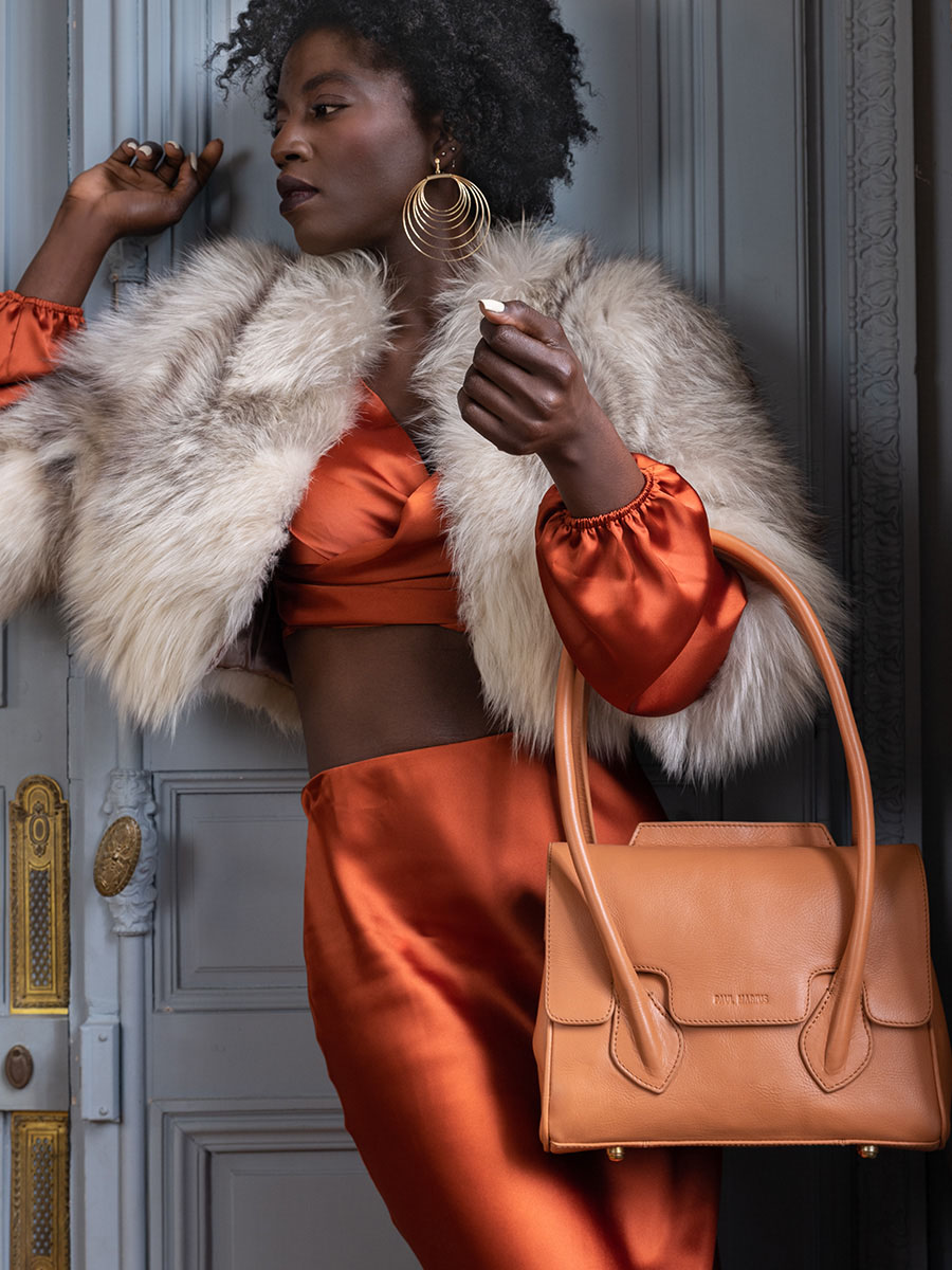 leather-handbag-for-women-brown-matter-texture-colette-s-art-deco-caramel-paul-marius-3760125359564