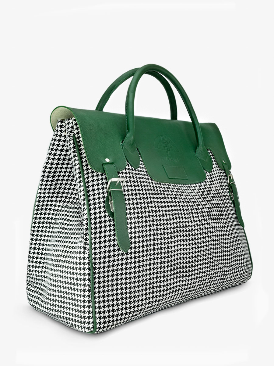 green-leather-travel-bag-rouen-delhi-le-mans-classique-paul-marius-side-view-picture-m105-lemans-dg