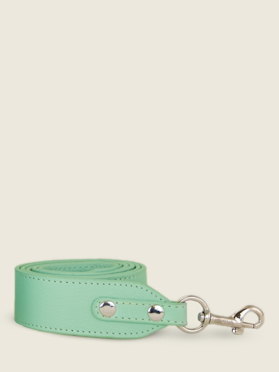 front-view-picture-white-leather-bag-strap-labandouliere-pastel-chalk-paul-marius