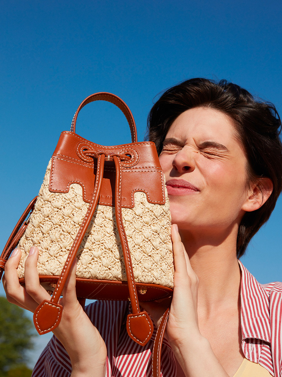 Small bucket raffia handbag Capucine XS Raphia - Natural / Cognac back view