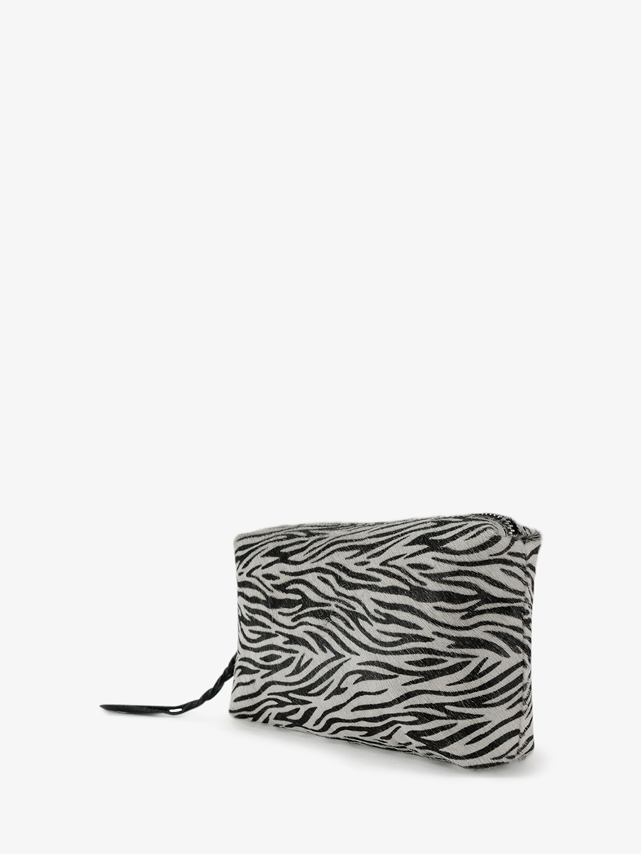 leather-pouch-for-woman-zebra-side-view-picture-adele-safari-paul-marius-