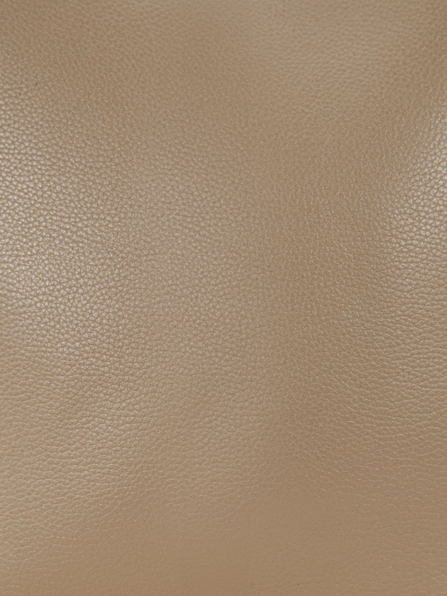 purse-legustave-taupe-focus-material-view-clp-bei
