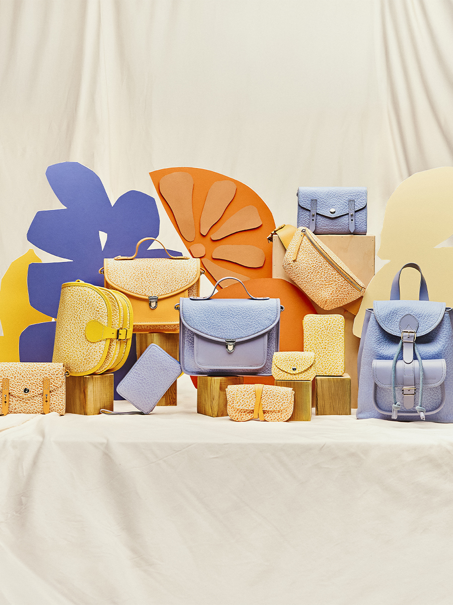 Purple leather backpack LeBaroudeur - Lavande ambient view