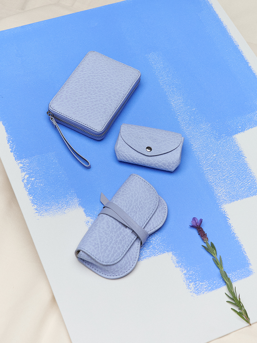 Small purple leather purse LeGustave - Lavender ambient view