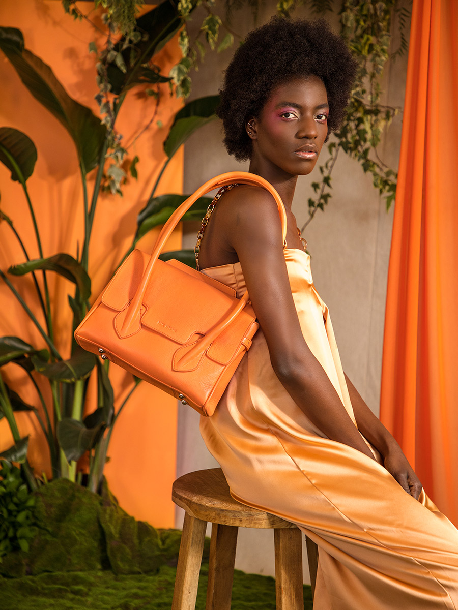 orange-leather-handbag-for-women-colette-s-pastel-apricot-paul-marius-campaign-picture-w28s-pt-o
