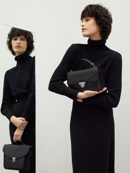 Madame George - Black Caviar