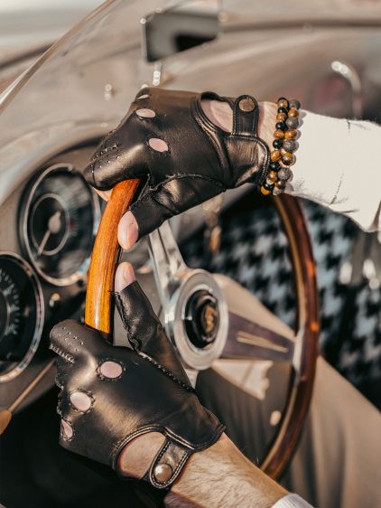 Racing gloves for cheap leather steering wheel