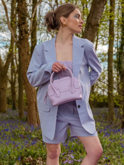 Light top purple bag