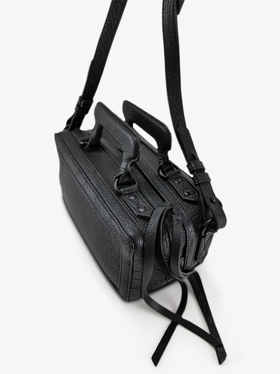 blakc-leather-travel-bag-interior-view-picture-lamalle-s-edition-noire-paul-marius-3760125354941
