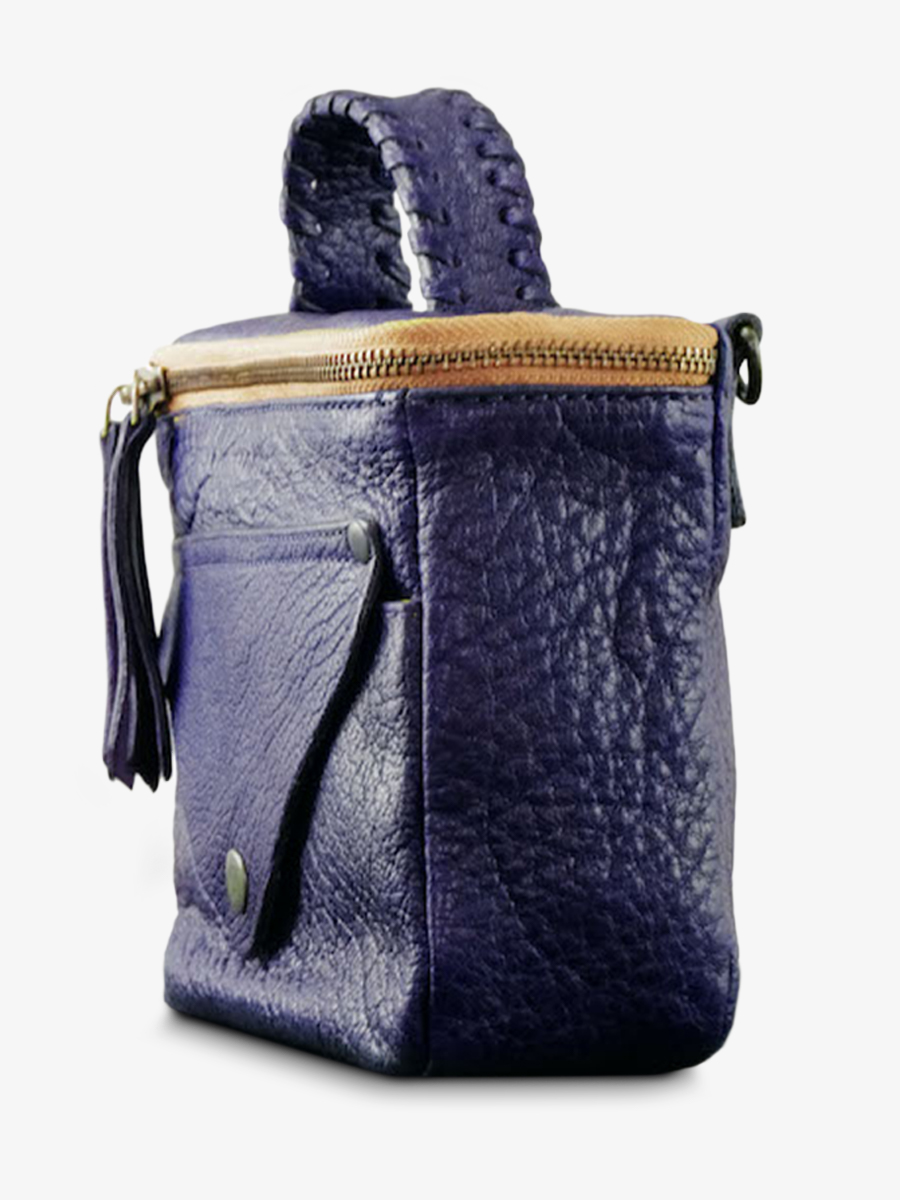 leather-shoulder-bag-for-woman-blue-side-view-picture-legavroche-reedition-egyptian-blue-paul-marius-3760125348926