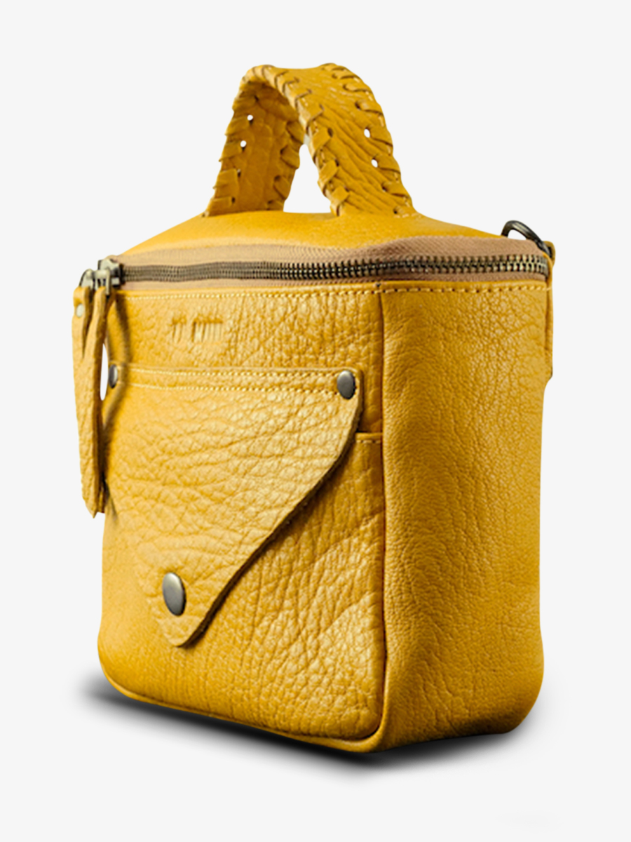 leather-shoulder-bag-for-woman-yellow-side-view-picture-legavroche-reedition-saffron-paul-marius-3760125348902