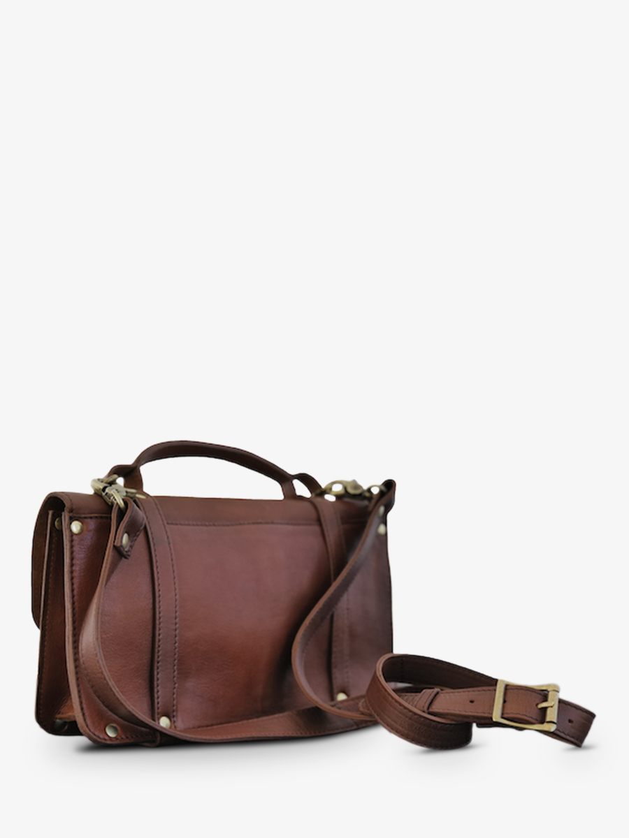 leather-shoulder-bag-for-woman-brown-side-view-picture-lenveloppe-reedition-oiled-brown-paul-marius-3760125355467