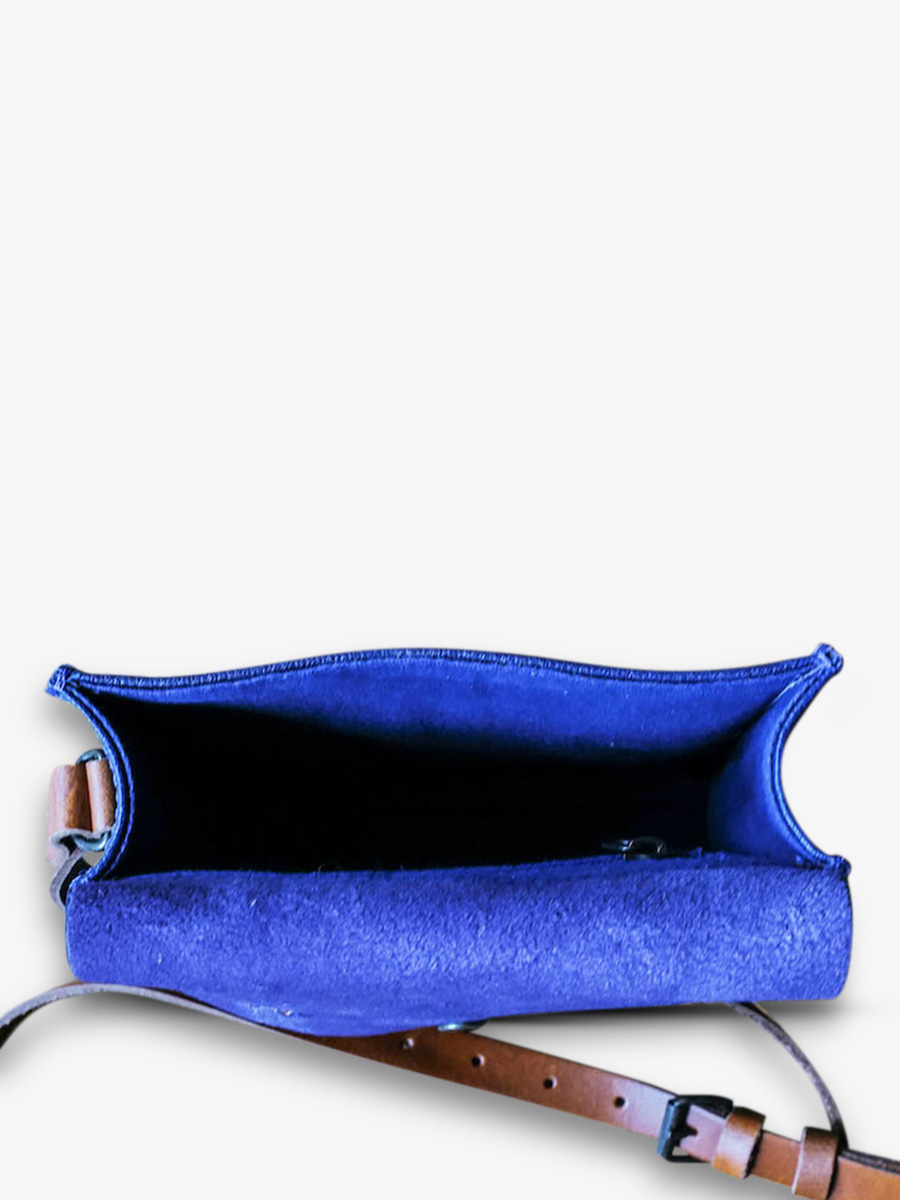 shoulder-bag-for-woman-blue-interior-view-picture-le-mini-indispensable-egyptian-blue-paul-marius-3760125347400