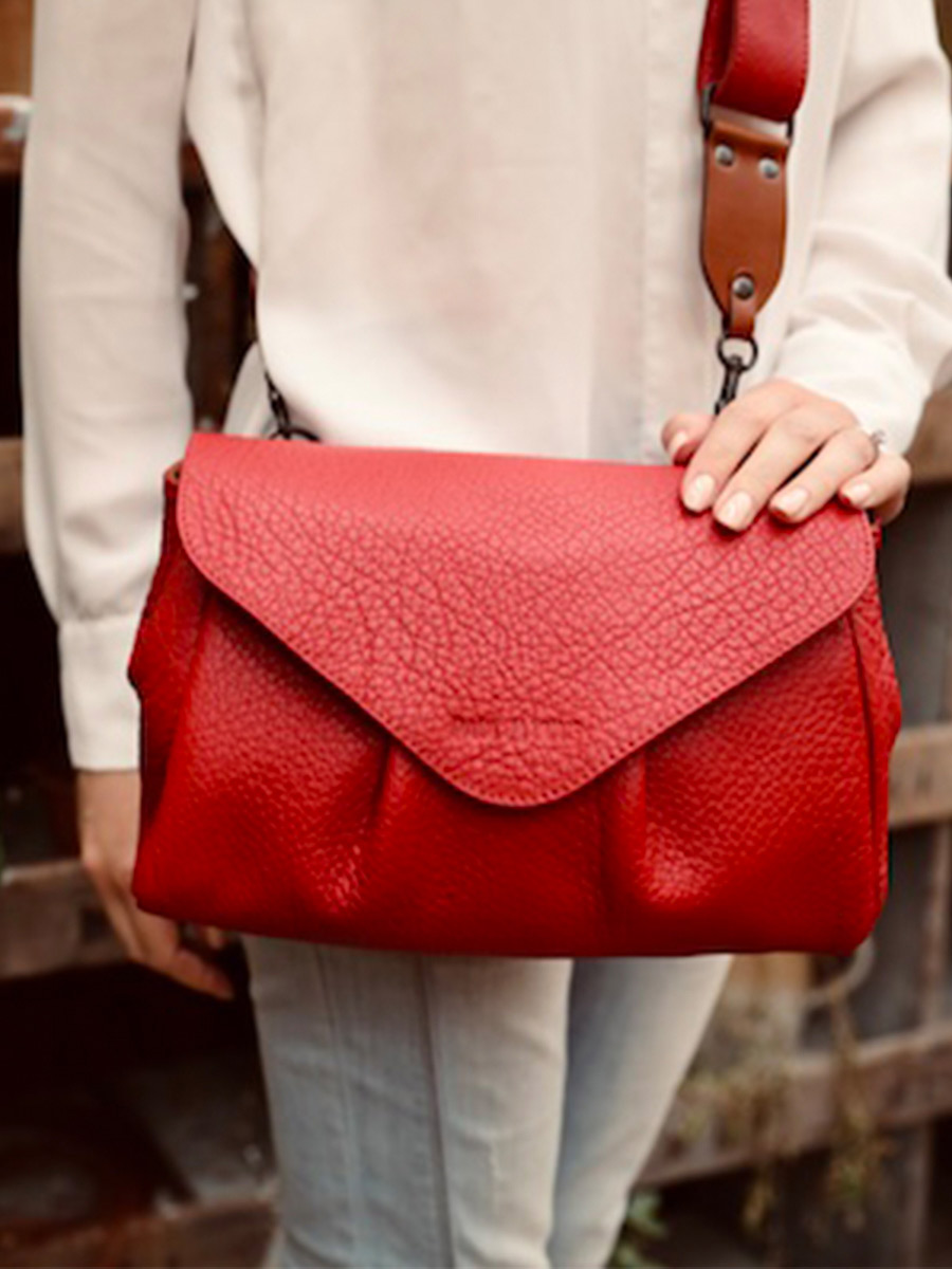 paulmarius-leather-shoulder-bag-red-front-view-picture-suzon-m-carmine-red-paul-marius-3760125348315