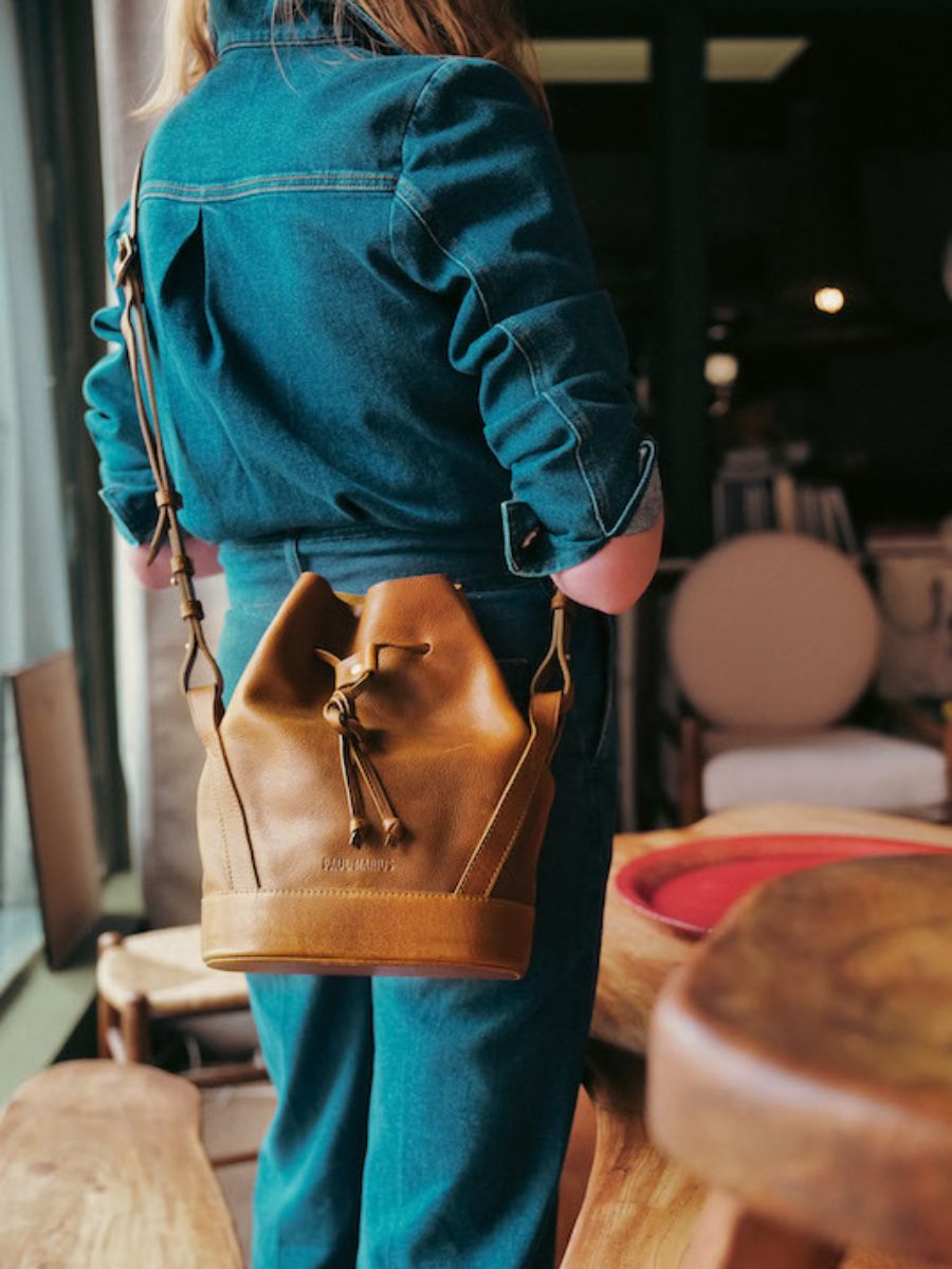 bucket-bag-for-woman-brown-picture-parade-laumoniere-oiled-honey-paul-marius-3760125355481