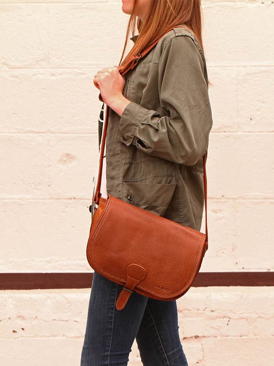 leather-woman-shoulder-bag-brown-picture-parade-levagabond-light-brown-paul-marius-3760125332697