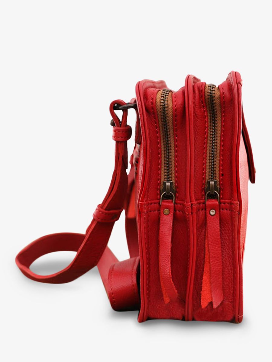 shoulder-bag-for-woman-red-side-view-picture-legraphique-carmine-red-paul-marius-3760125335391