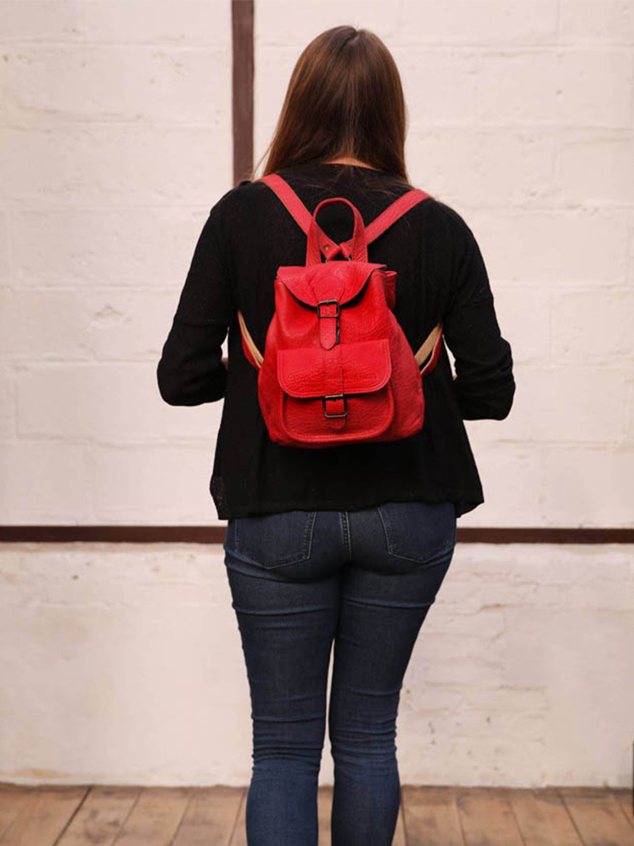 leather-backpak-for-woman-red-picture-parade-lebaroudeur-carmine-red-paul-marius-3760125335728