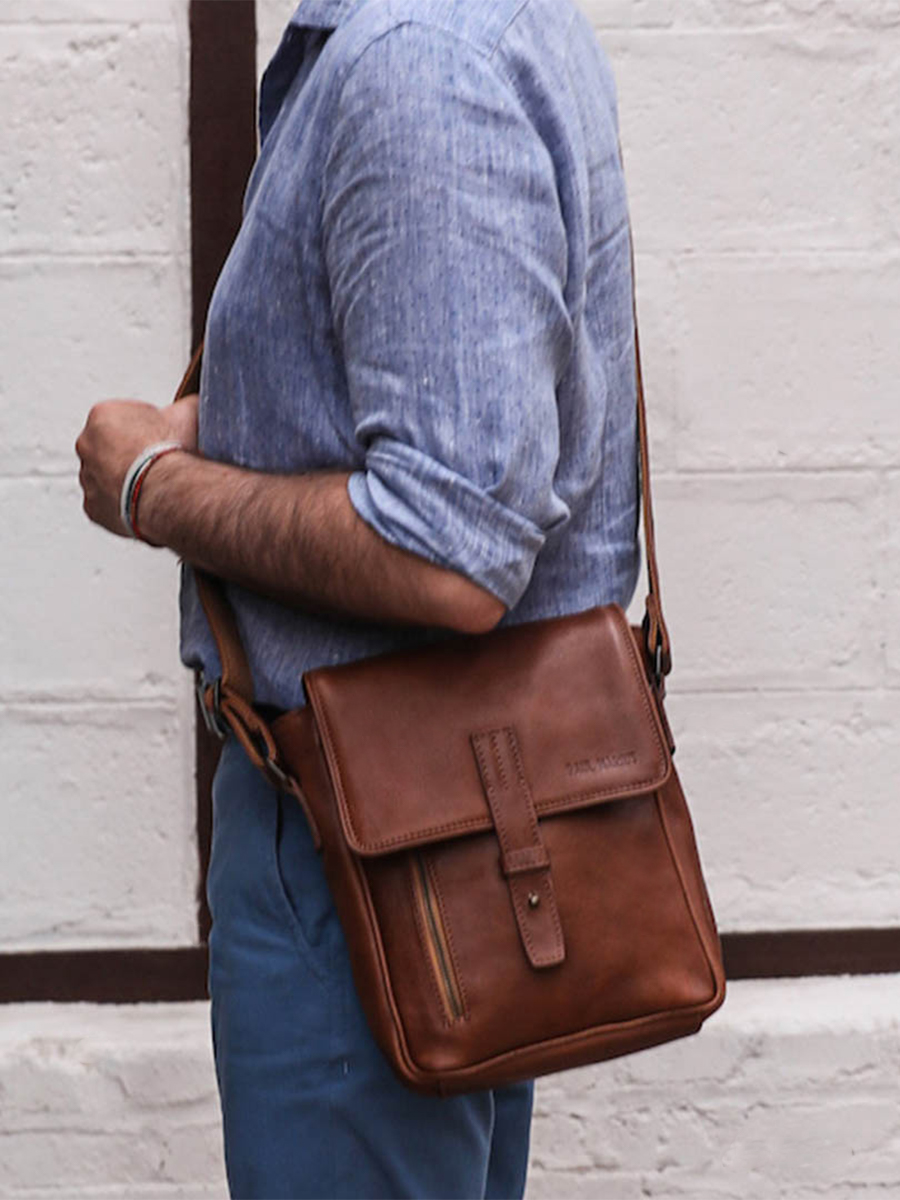 shoulder bags for men Brown L Aventurier Oil Brown PAUL MARIUS