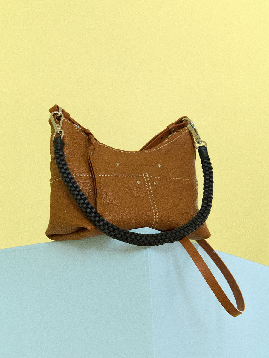 Material detail photo, small natural leather shoulder bag, PAUL MARIUS LeLoustic Natural