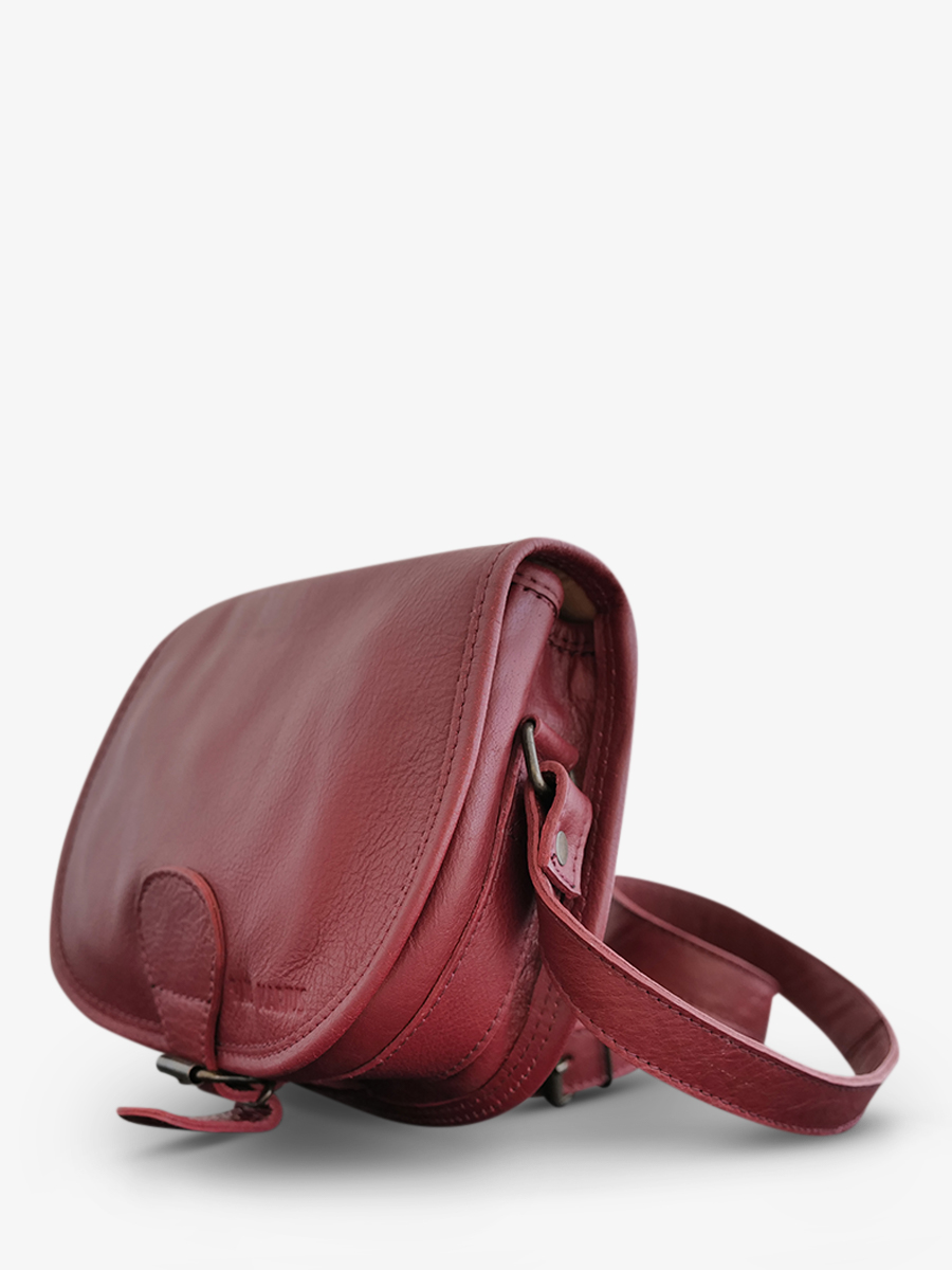 leather-shoulder-bag-for-woman-red-side-view-picture-lebohemien-bordeaux-paul-marius-lebohemien