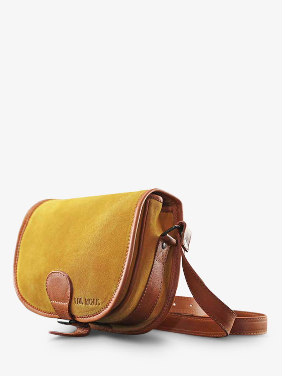 leather-shoulder-bag-for-woman-brown-side-view-picture-lebohemien-pampa-naturel-miel-paul-marius-lebohemien