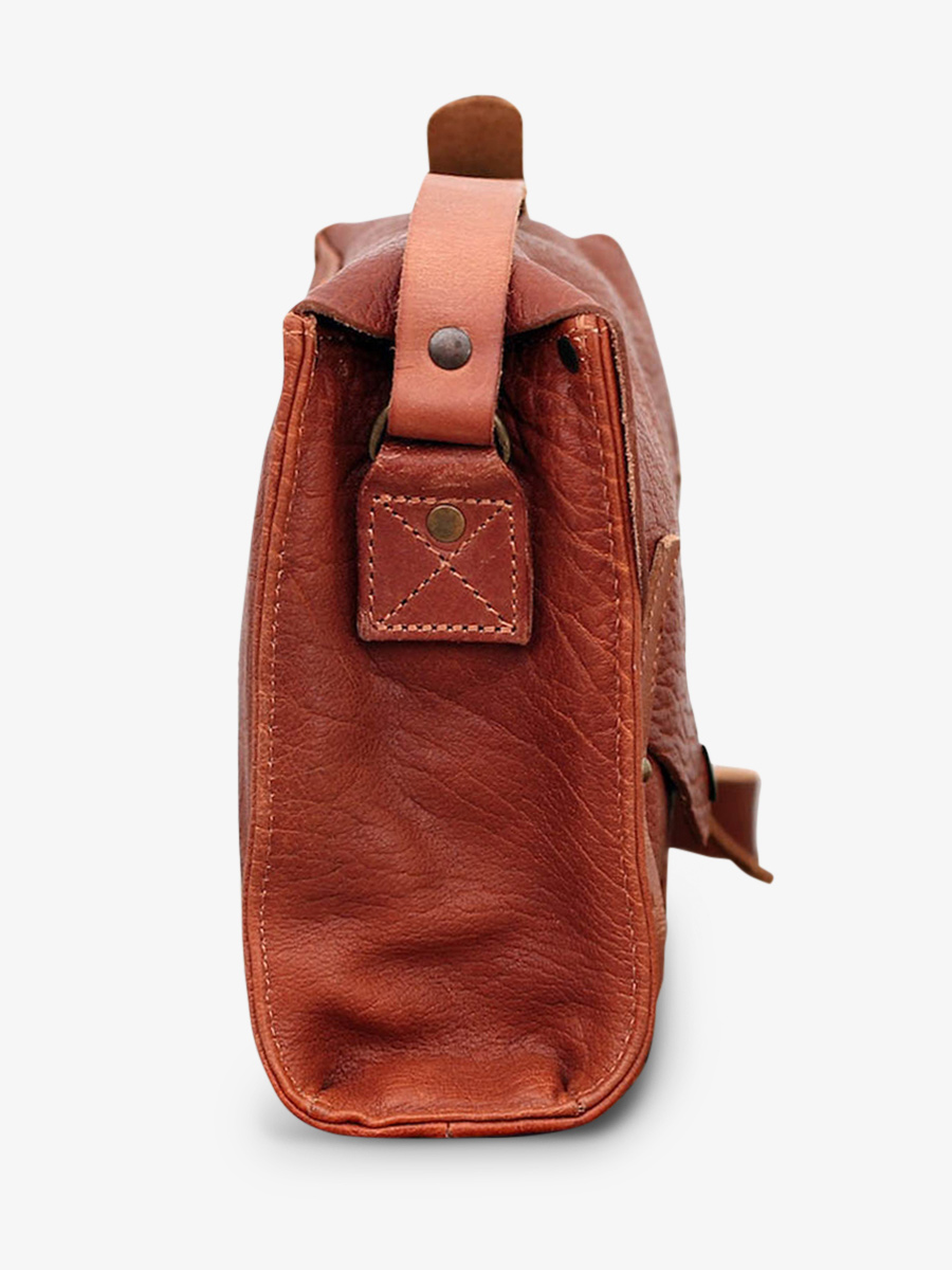 leather-woman-shoulder-bag-brown-side-view-picture-lindispensable-light-brown-paul-marius-3760125332581